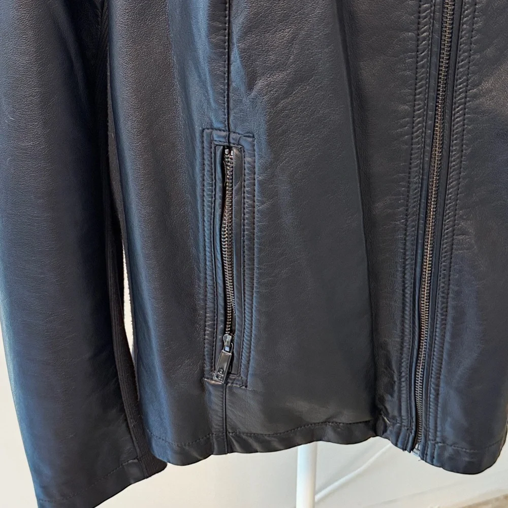 Kenneth Cole Reaction Navy Pleather Jacket Size 1X - Picture 3 of 12